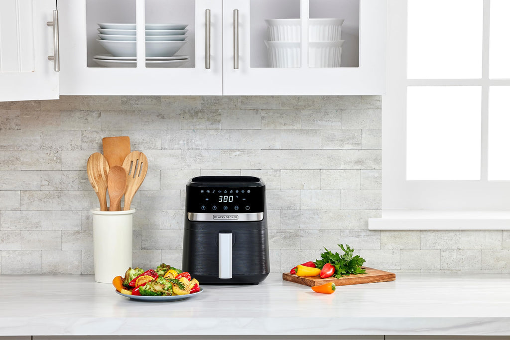 BLACK+DECKER Purify Air Fryer, Timer with Auto Shut-off and Shake Reminder, LED Touchscreen and 9 presets